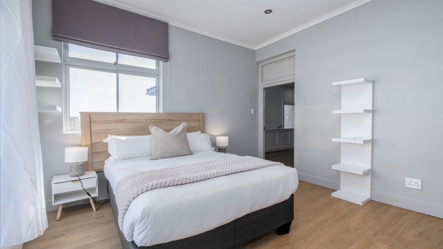 4 Bedroom Property for Sale in Bantry Bay Western Cape